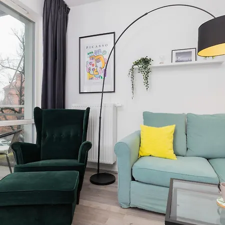 Modern Kamienna Grobla With Parking & Balcony In By Renters Appartamento