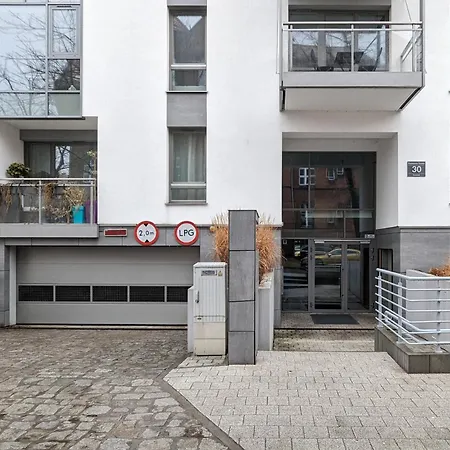 아파트 Modern Kamienna Grobla With Parking & Balcony In By Renters